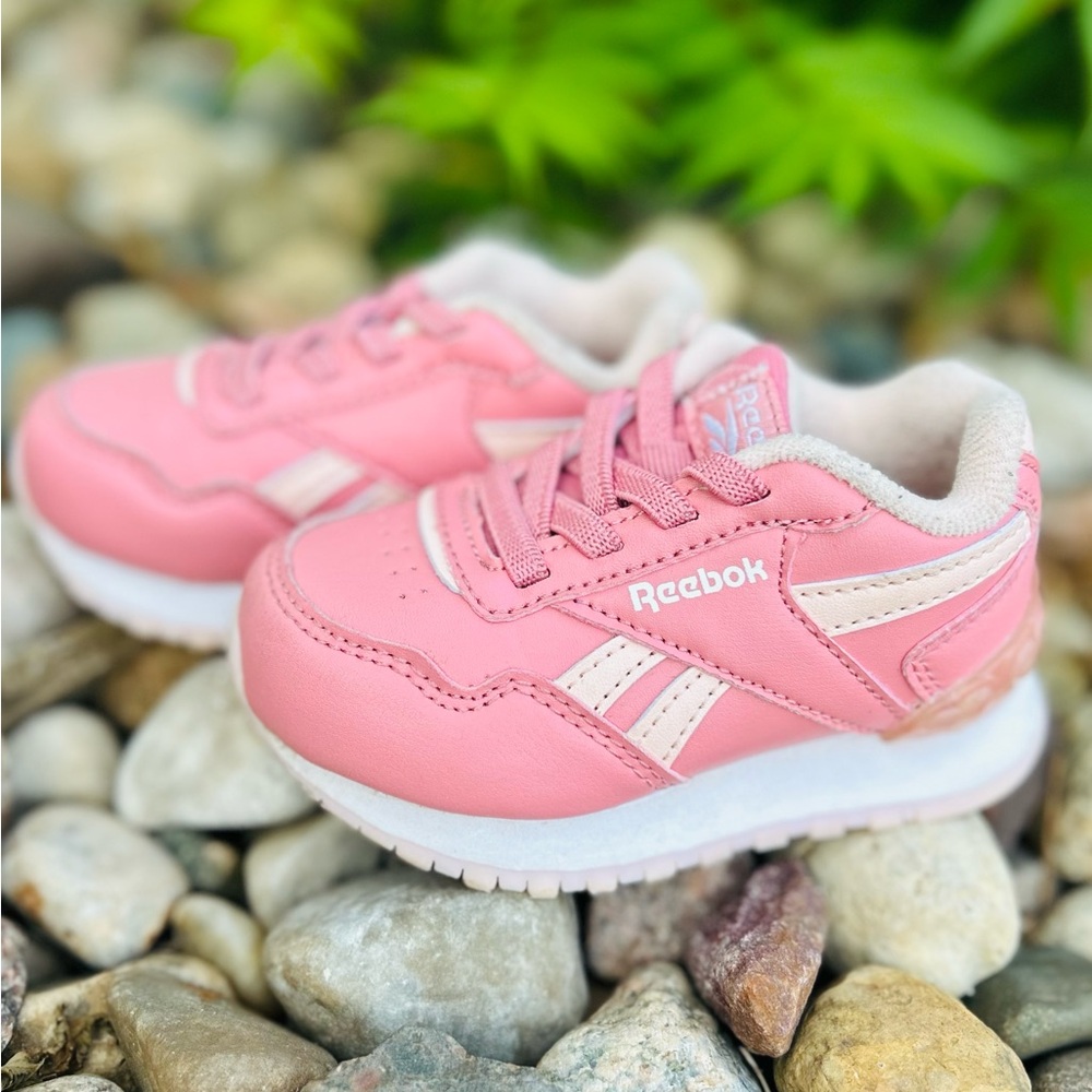 Reebok Pink Sneakers with White Accents - Picture 3 of 4